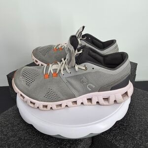 On Cloud X Women's 9.5 Silver Orange Grey Running Shoes Training 40.99041 Low